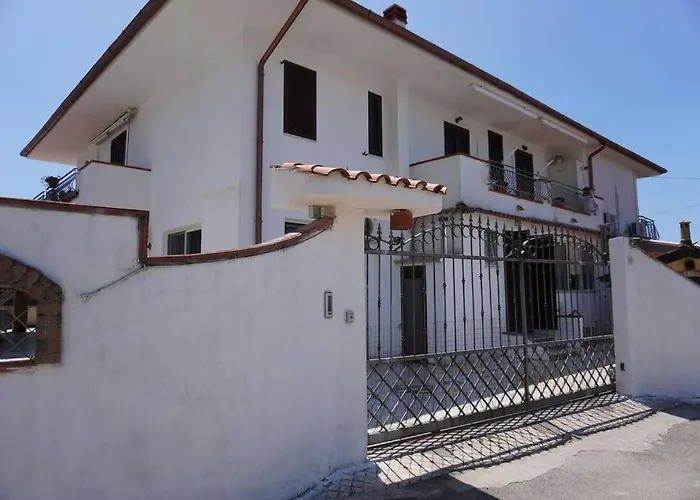 Villa 7 Posti A 3 Minuti Dal Mare - Villa Carbone