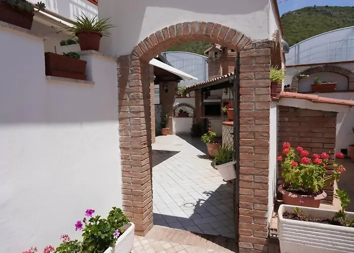 Villa 7 Posti A 3 Minuti Dal Mare - Villa Carbone