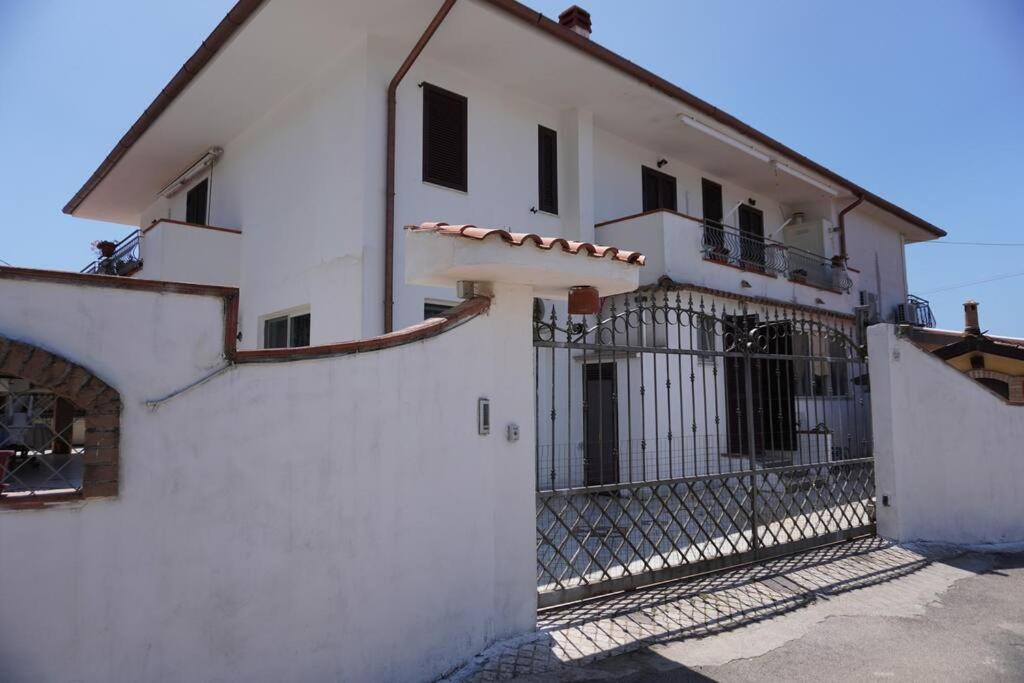 Villa 7 Posti A 3 Minuti Dal Mare - Carbone