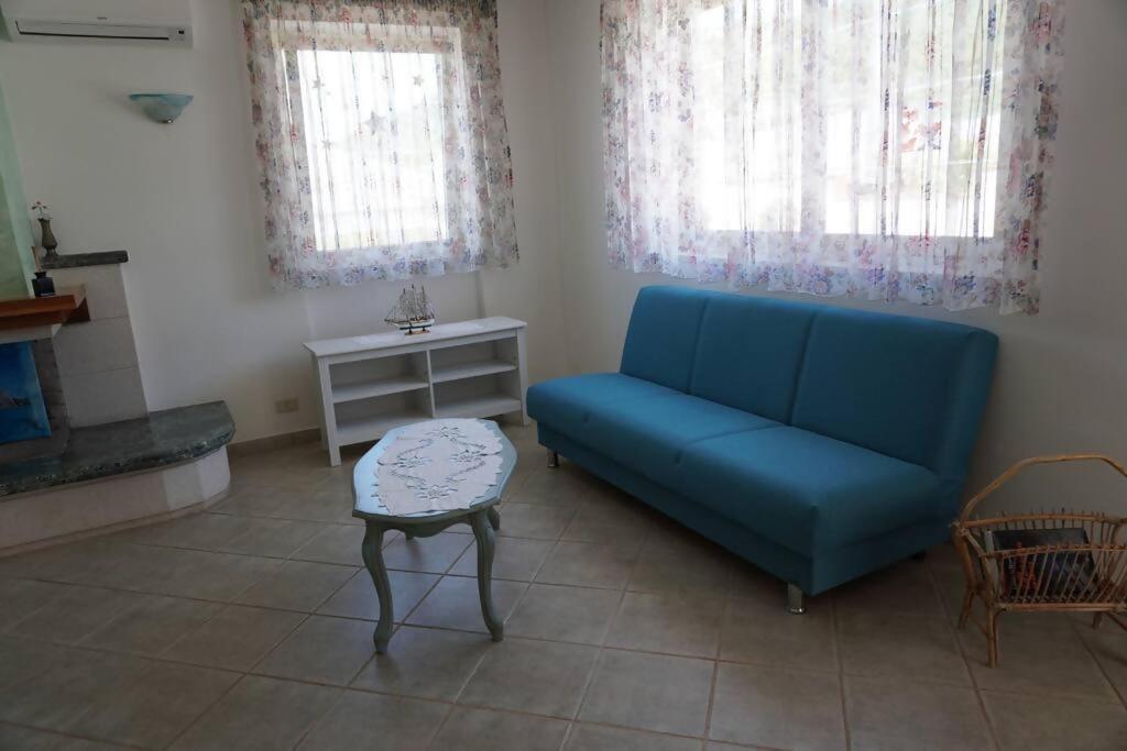 Villa 7 Posti A 3 Minuti Dal Mare - Carbone *